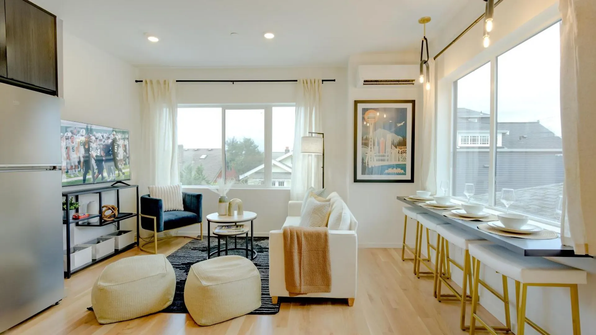 Seattle Charm, Near University, 3 Bedroom W&D, Fast Wifi
