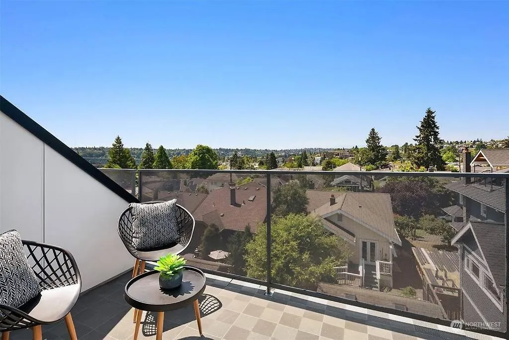 Apartment Seattle Charm, Near University, 3 Bedroom W&D, Fast Wifi