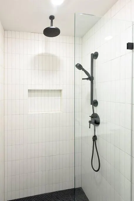 Seattle Charm, Near University, 3 Bedroom W&D, Fast Wifi